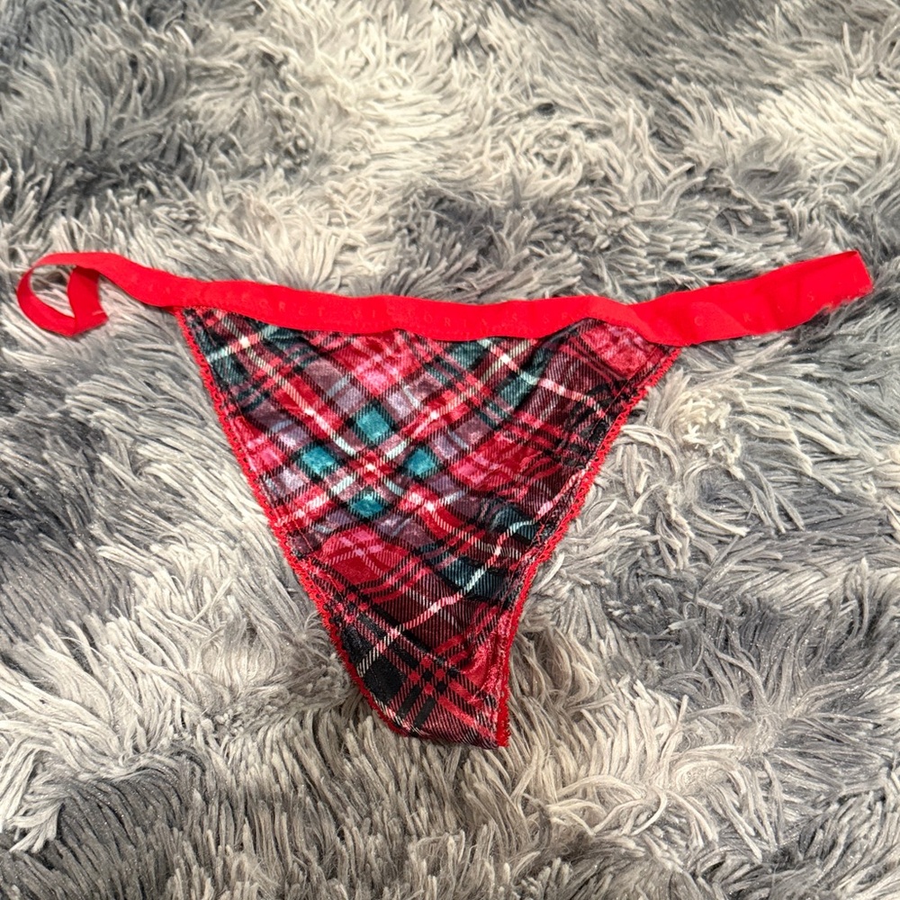 NWT Victorias  Secret Red Plaid V Strimg